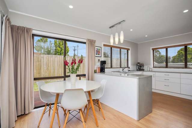 1/90 Rosier Road Glen Eden_1