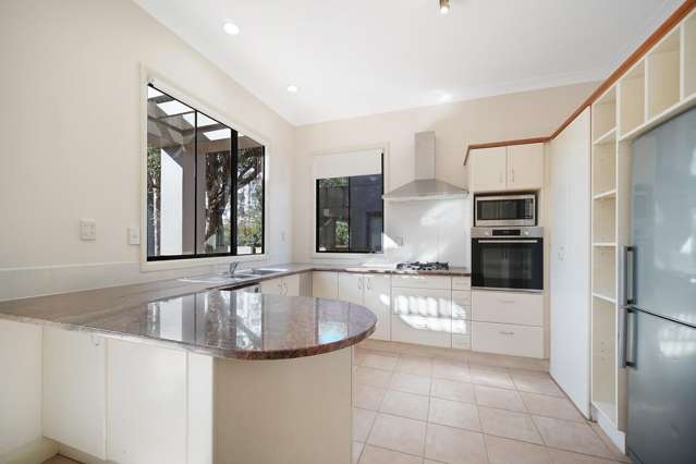 3/24A Claude Road 1662_4