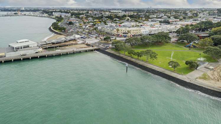 1 Victoria Road Devonport_10