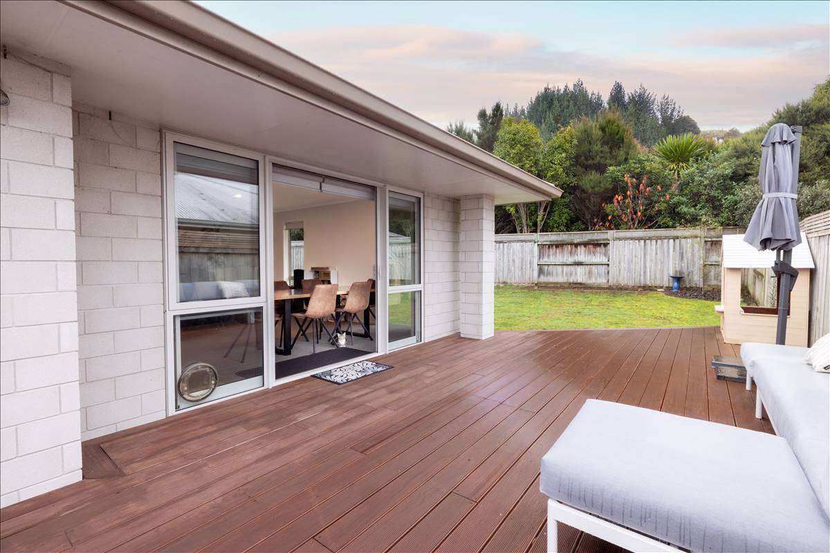 292 Lakes Boulevard_3