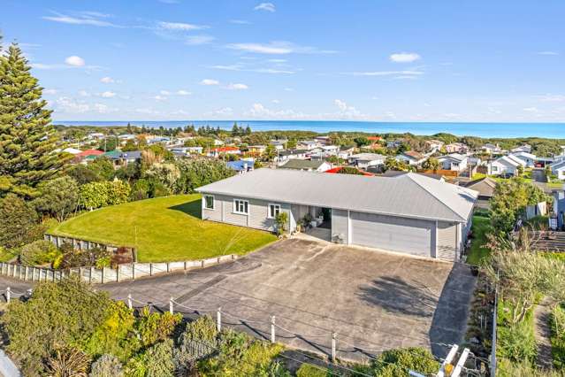 Great views and even better garaging!