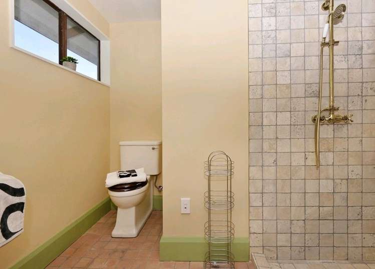 214 Golf Road Titirangi_7