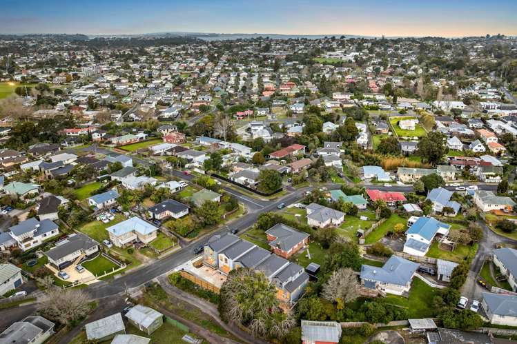 26E Trojan Crescent New Lynn_31