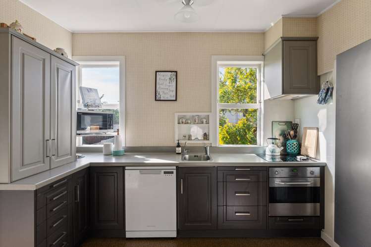 30 Hurahura Road Inner Kaiti_10