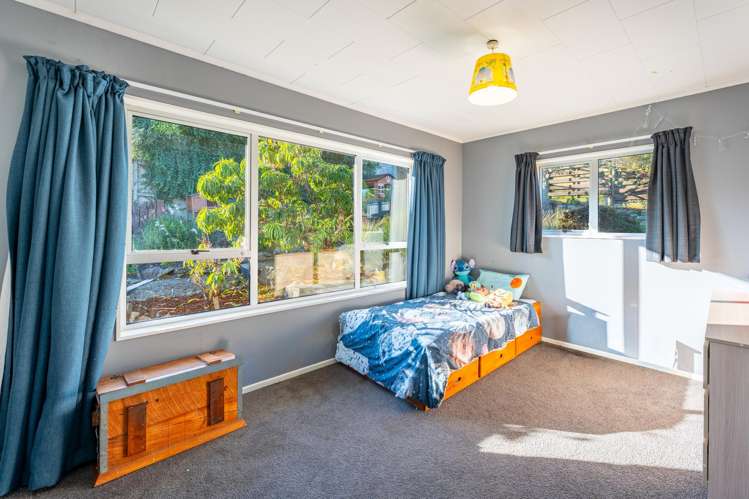 44 Barnes Street Glenwood_14