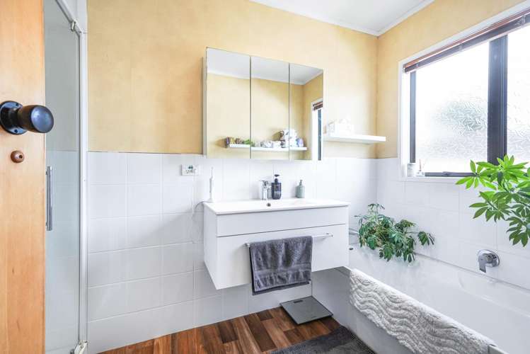 2 Birch Hill Place Dinsdale_11