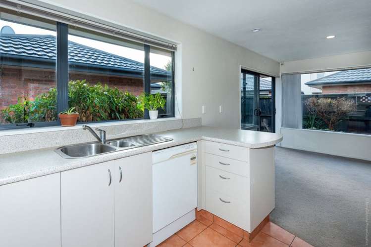 69b Grafton Street Waltham_17