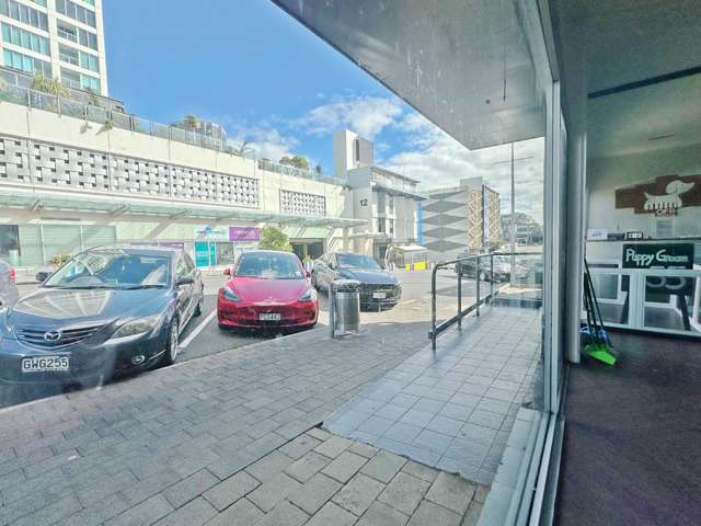 RARE RETAIL OPPORTUNITY IN THE HEART OF TAKAPUNA