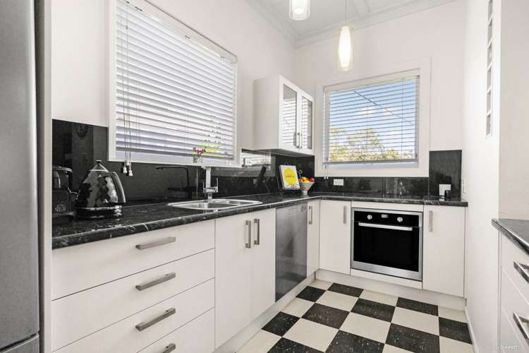 22 Watling Street Mount Eden_14