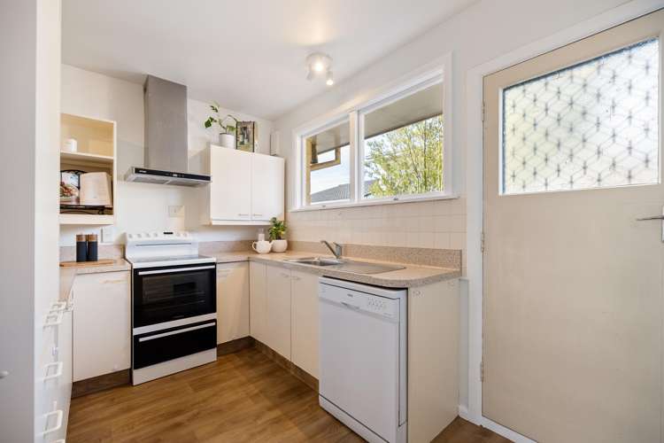 2/4 Apollo Place Papanui_6