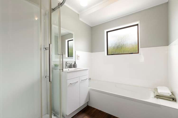 54 Heron Avenue East Matua_13