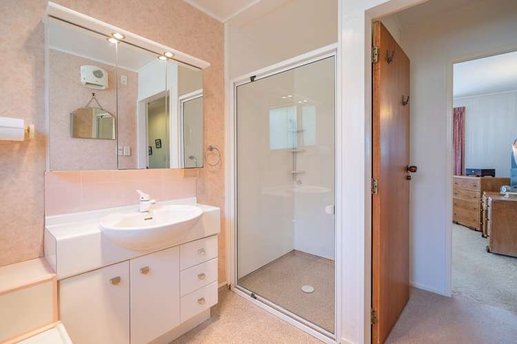 6 Kaka Street Waikanae_13