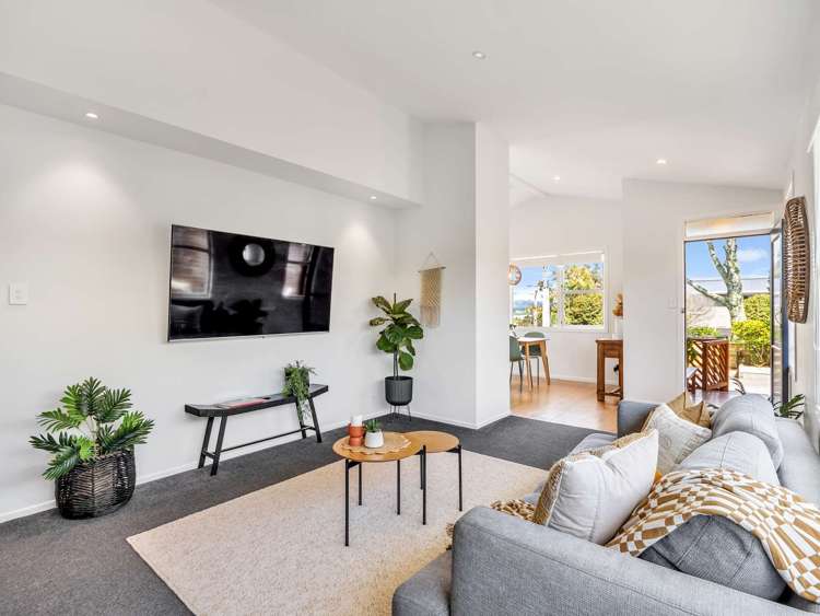 30 Hall Road Matua_10