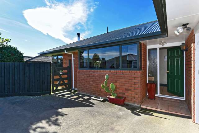 11 Devon Crescent Darfield_2