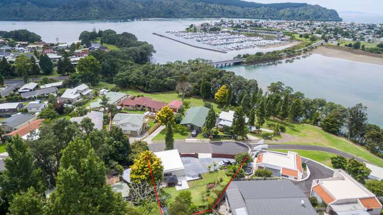 133 Waireka Place Whangamata_19