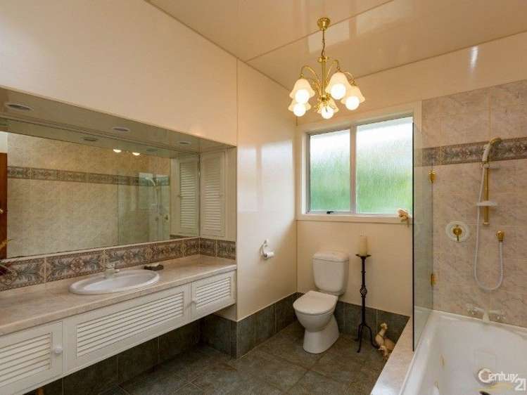 10 Karina Terrace Roslyn_12