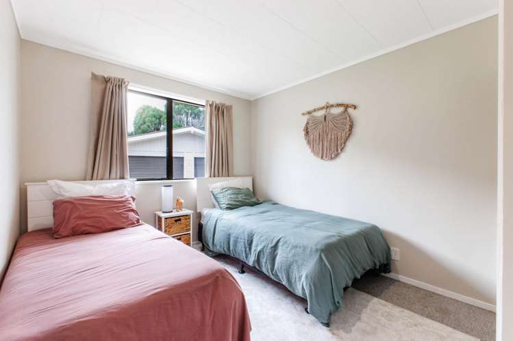 70 Peter Lippa Drive 10595_1