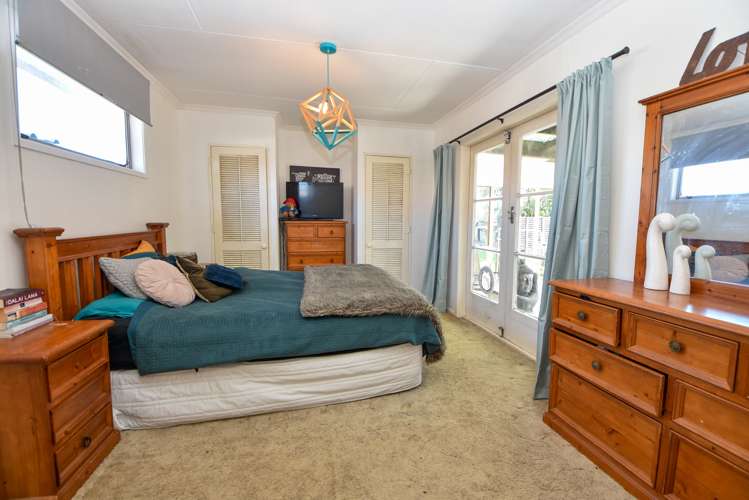 394 High Street South Carterton_9