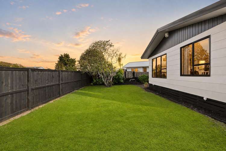 19 Elmwood Crescent Pukete_18