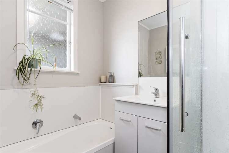 215a Range Road Papamoa_9