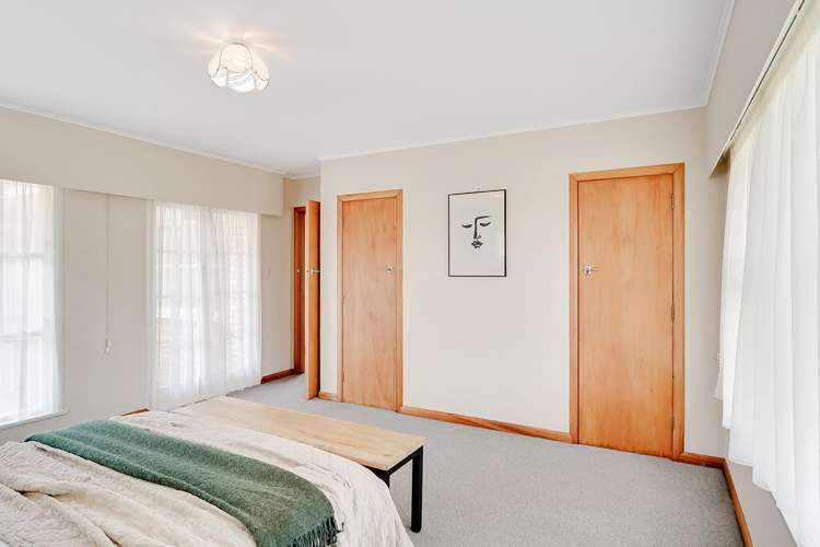 19 Scott Avenue Hamilton East_13