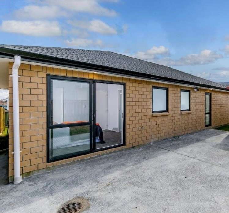 1/25 Kennington Drive Clendon Park_10