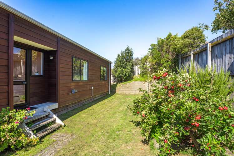 12 Kaitawa Street Waikanae Beach_23