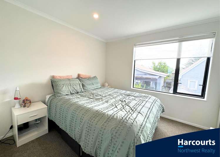 8 Wharara Lane Massey_5