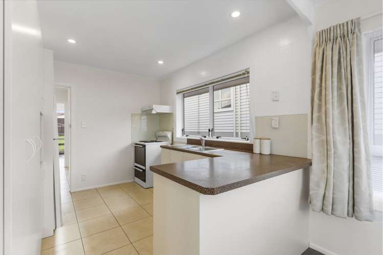 2/9 Howe Street Howick_12