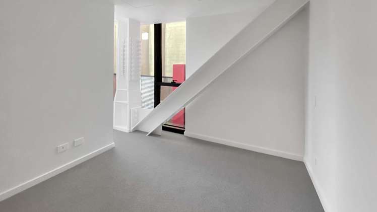 301/10 Alpha Street 2185_8