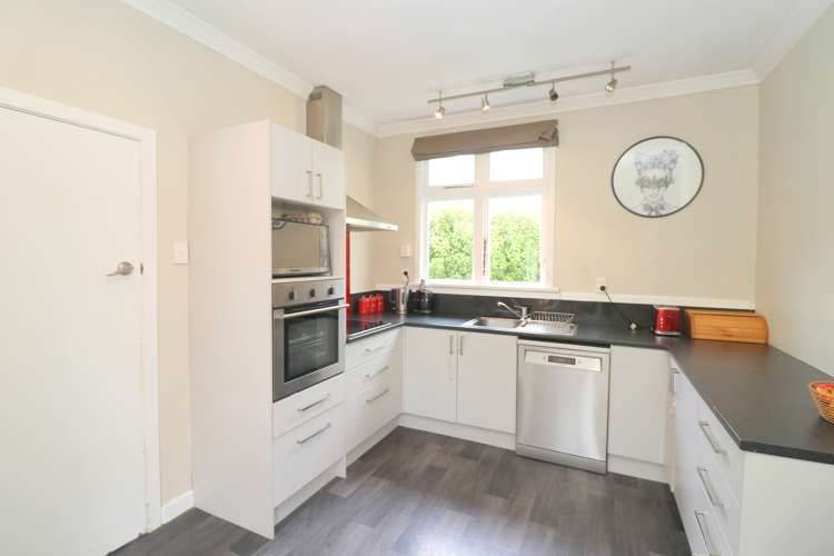 41 Philip Street Gladstone_6