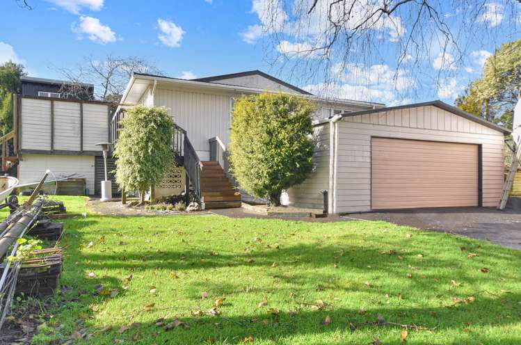 8 Hobsonville Road West Harbour_1