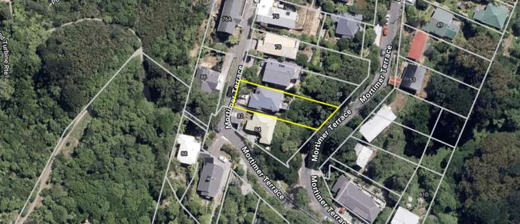 82 Mortimer Terrace Brooklyn_22