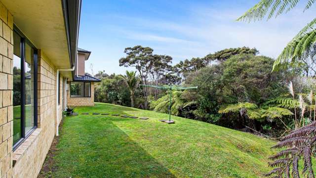 129 Stoney Creek Drive Waitakere_2