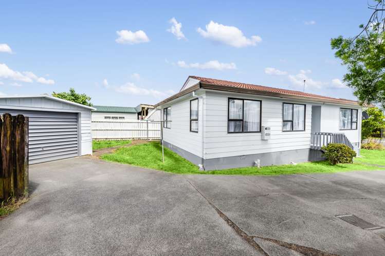 1/7 Haumia Way Otara_15