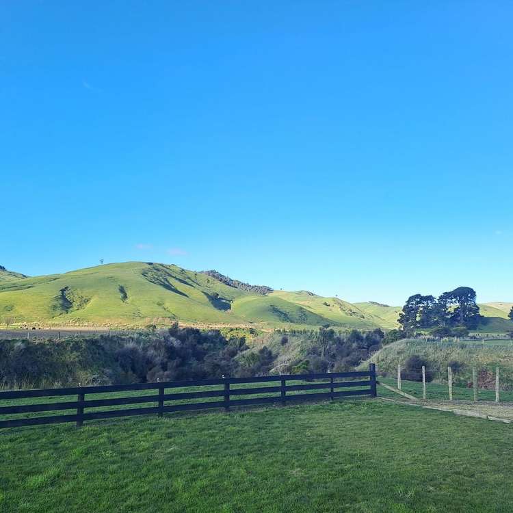 423 Castle Hill Road Alfredton_2