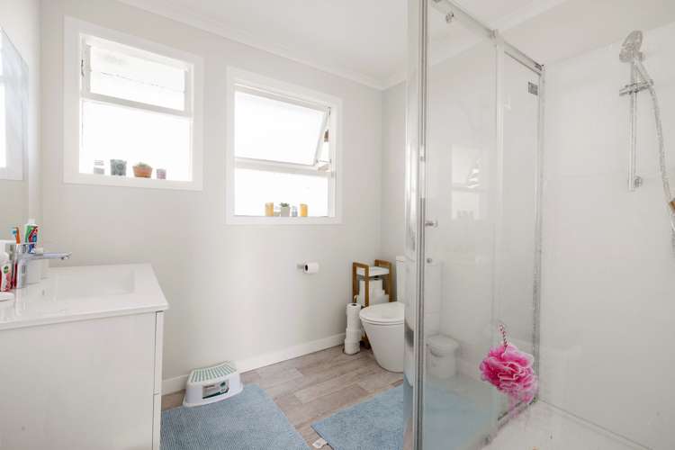 19 Dalesford Street Silverdale_8