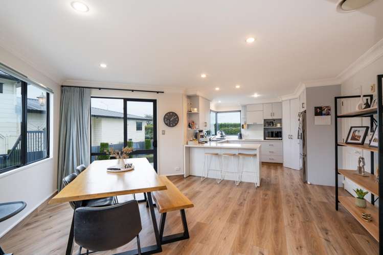 712 Queens Drive Waikiwi_6