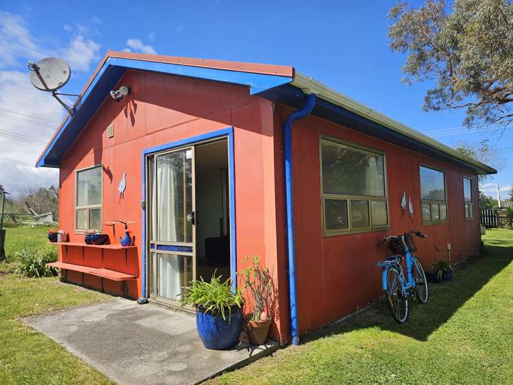 39 Muaupoko Street Hokio Beach_1