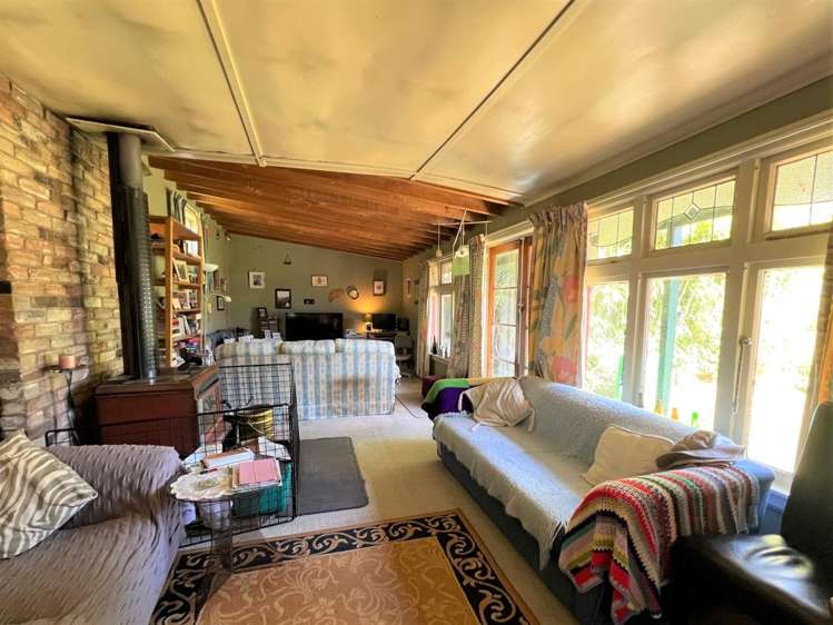 119 Main Road Blackball_19