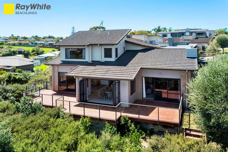 35 Pine Harbour Parade Beachlands_5