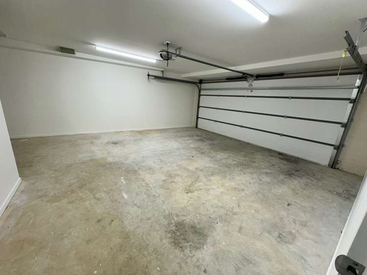 27A Easton Park Parade Glenfield_9