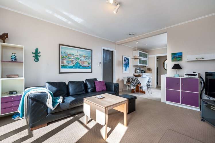 6 Ingleby Place Kelston_12