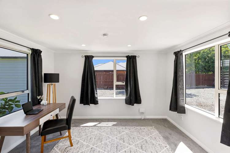 12 Kowhai Street Oxford_14