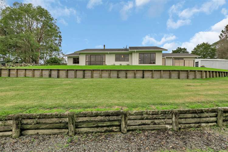 51 Loop Road Otaika_22