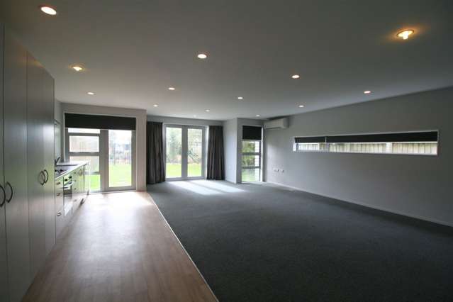 37 Eric Adam Way Linwood_1