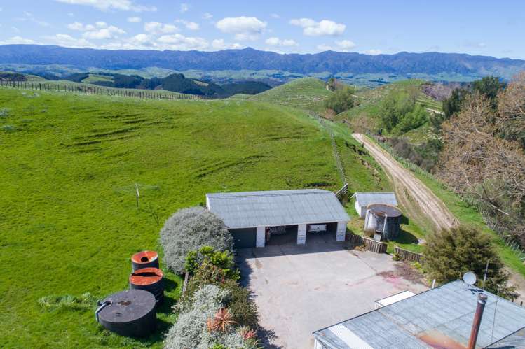 830 Ridge Road Pohangina_11