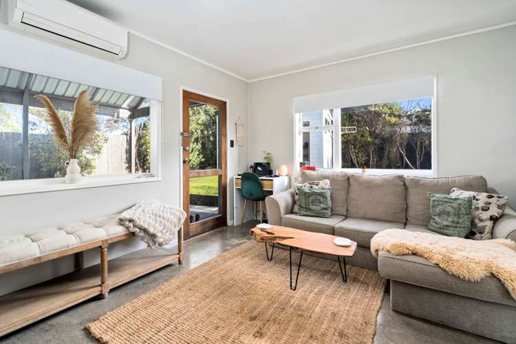 1/21a Cleve Road Green Bay_5