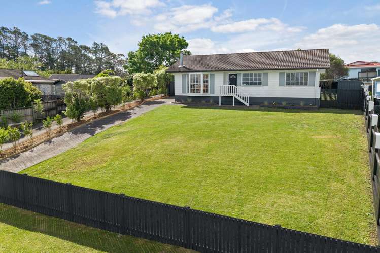 5 Moxham Grove Massey_1