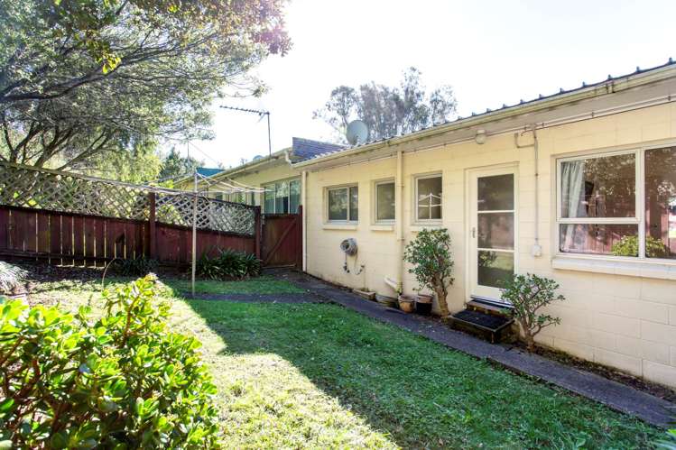 2/72 Cockayne Crescent Sunnynook_11